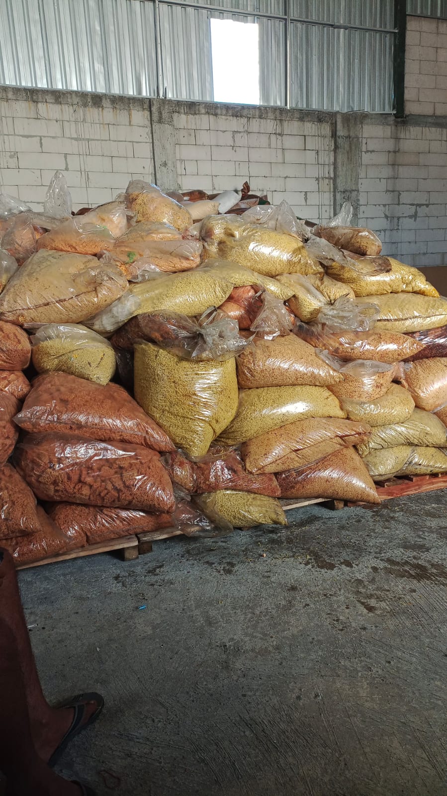 Bahan Pakan Raw Material